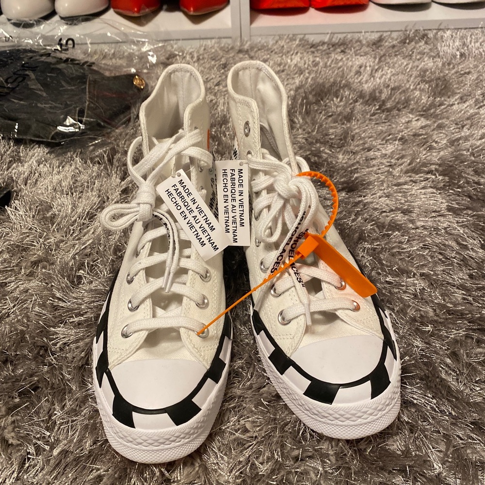 COPY - Off-White sneakers size8 in men/Womens10